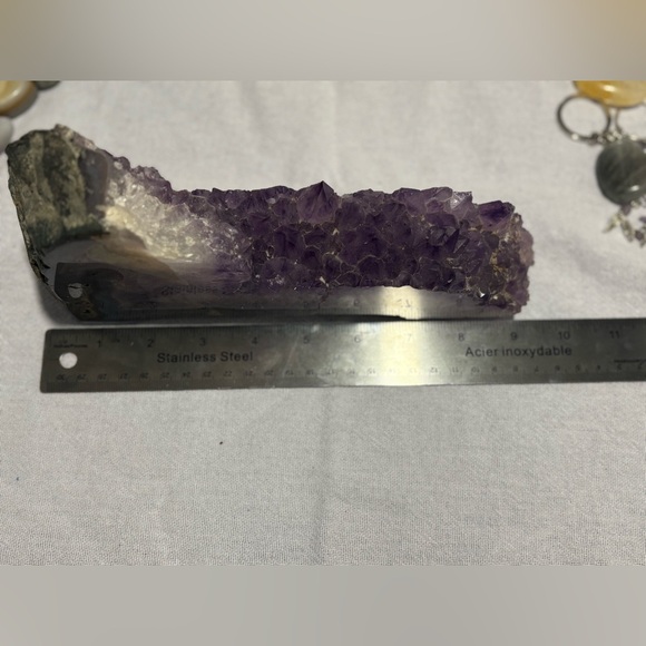 Large Amethyst Crystal chunk  beautiful crystal for decor or energy clearing - Picture 5 of 5